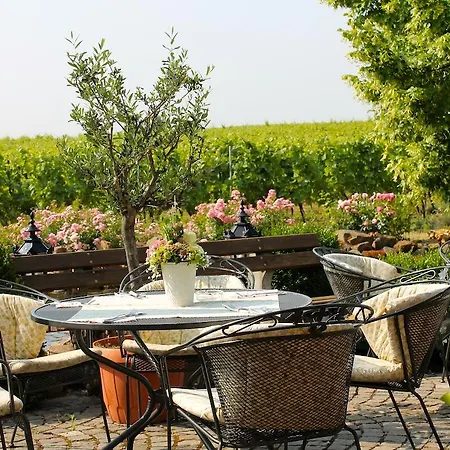 Hochdoerffer Gaestehaus 4*