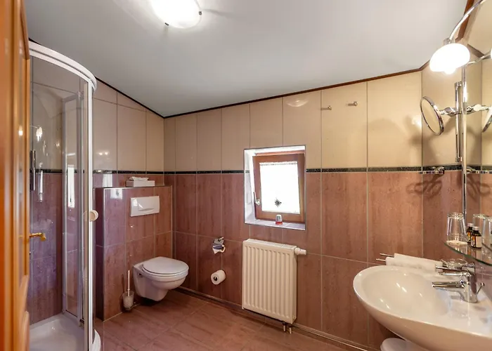 Hochdoerffer Gaestehaus 招待所